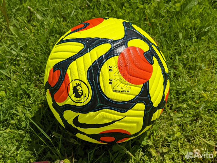 Футбольный мяч Найк салатовый апл 2022