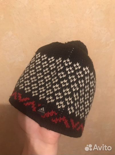 Шапка с помпоном