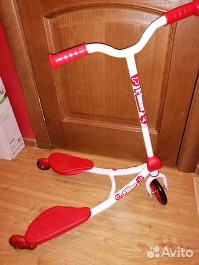 Самокат инерционный Fliker J2 новый