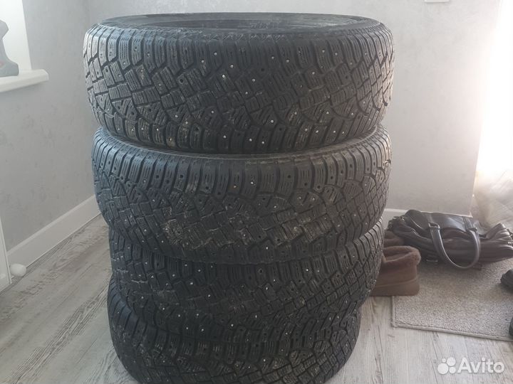 Continental IceContact 2 215/65 R16 102T