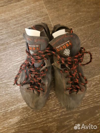 Скальные туфли Ushba