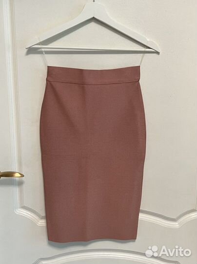 Юбка-карандаш нюдовая