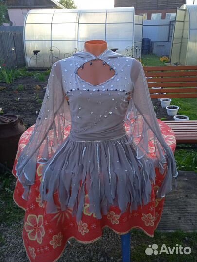 Костюм для танцев и цирка