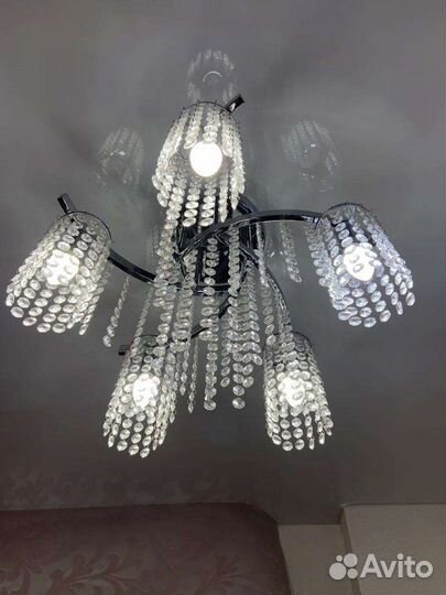 Люстра с хрусталиками