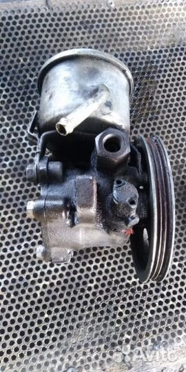 Насос гур Toyota Crown GS131 1G-GZE