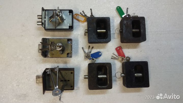 Замок гаражный дверной