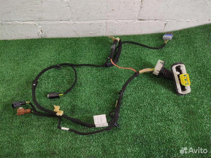 Проводка двери передней правой Peugeot Partner B9