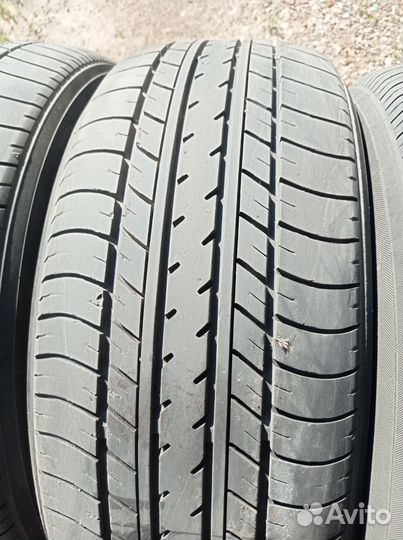 Yokohama dB Decibel E70 215/55 R17