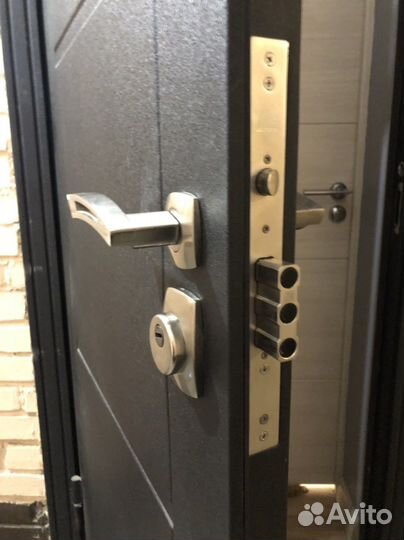 Установка Ремонт Замков/Вскрытие Авто Замков Двери