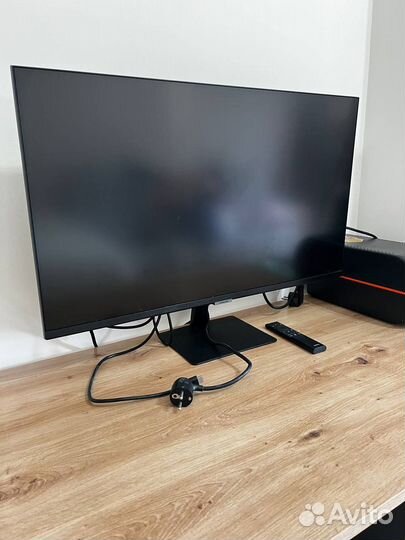 Монитор Samsung S32AM700UI 4K 31,5