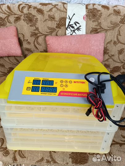 Инкубатор для яиц автоматический
