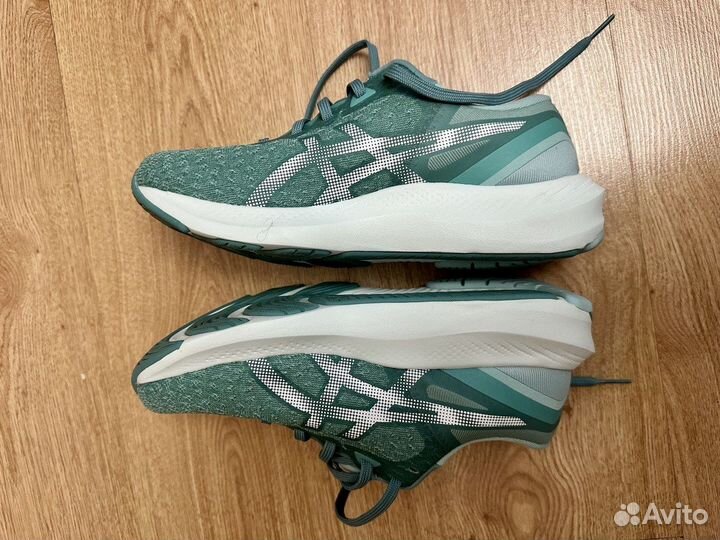 Кроссовки женские Asics 38 размер