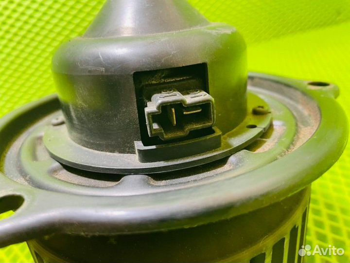 Мотор печки Toyota Corolla EE80 2E 1986