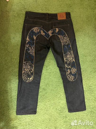 Джинсы evisu