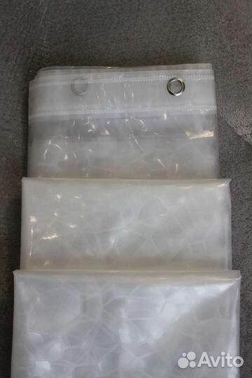 Прозрачная штора для ванной комнаты