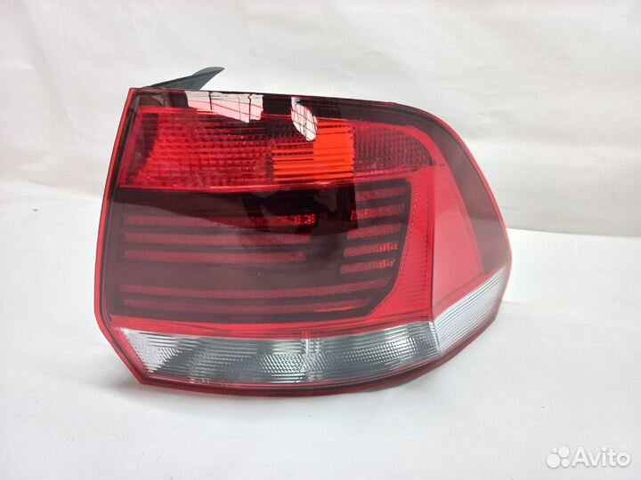 Фонарь задний volkswagen polo 2015