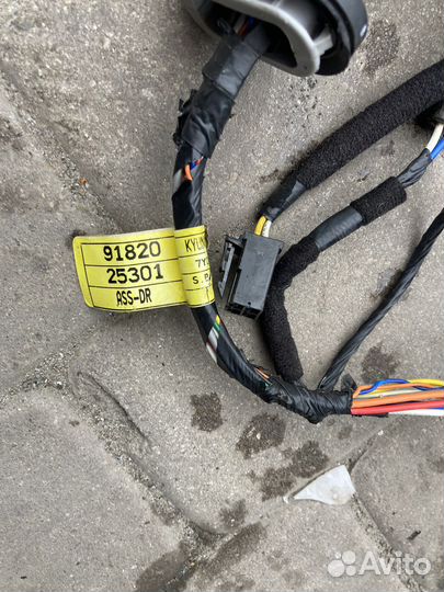 Проводка передней правой двери Hyundai accent