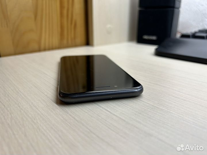 iPhone 8, 256 ГБ