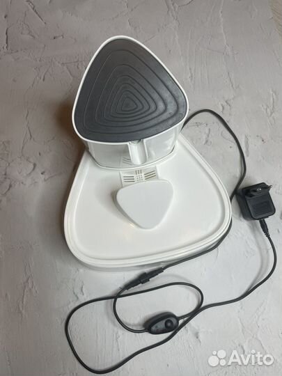 Фонтан поилка для кошек