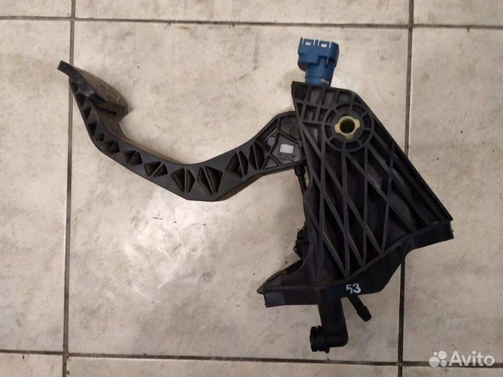 Педаль сцепления Volkswagen Polo седан 1.6 CFN