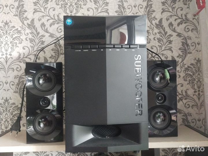 Музыкальный центр