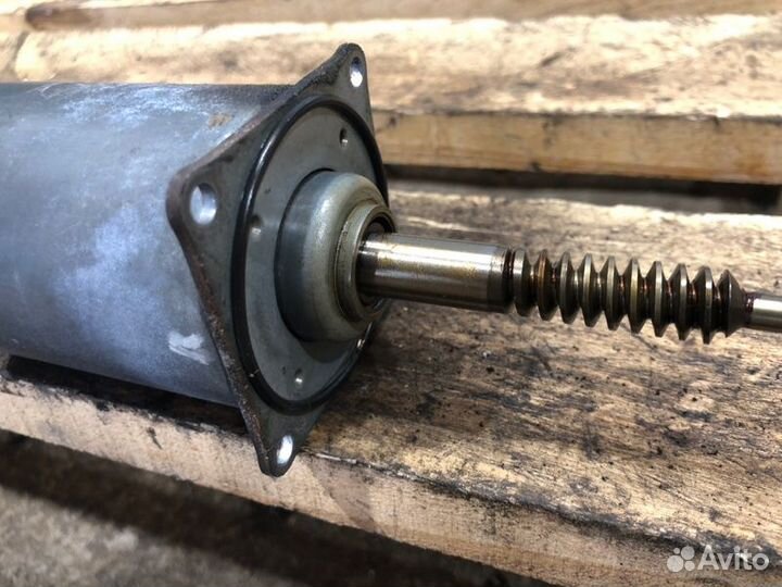 Сервопривод Valvetronic Bmw 6 E63 N62B44 2004