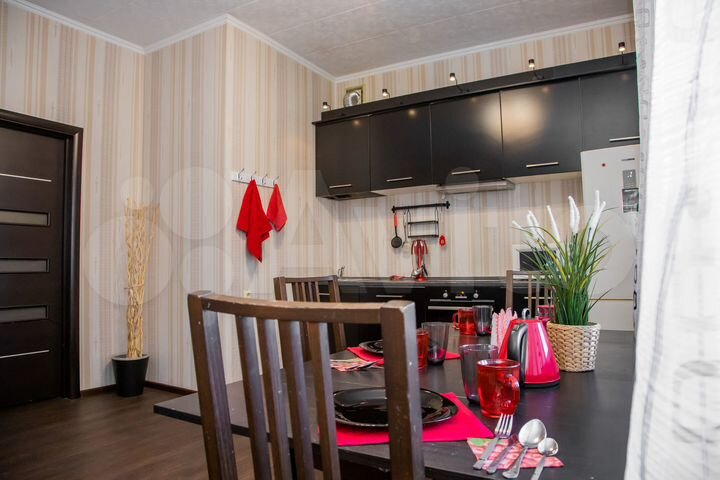 3-к. квартира, 85 м², 4/8 эт.