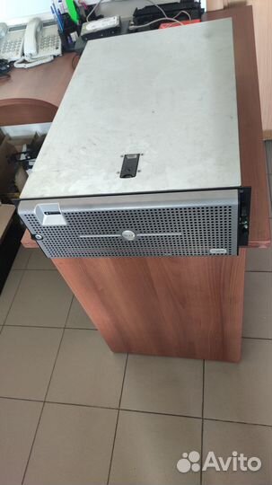 Сервер Dell PowerEdge R905