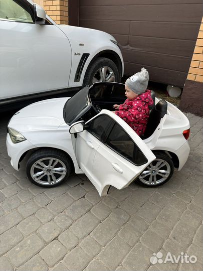 Двухместный детский электромобиль