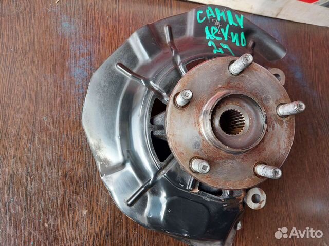 Кулак поворотный Toyota Camry 40