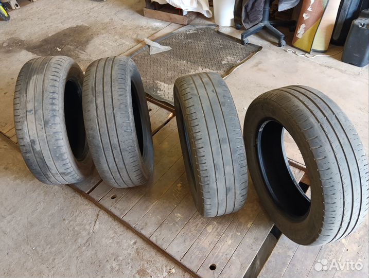 Hankook Vantra LT RA18 215/65 R17 104T