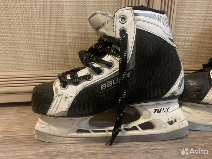 Хоккейные коньки bauer