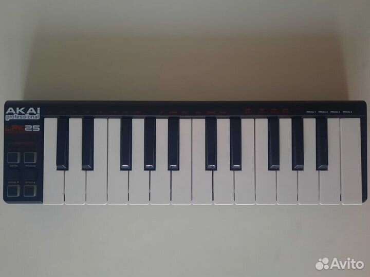 Akai Pro LPK 25