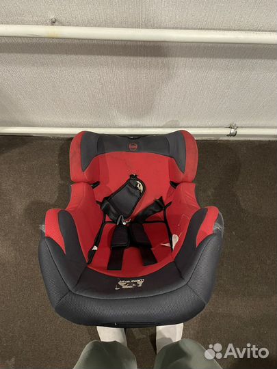 Автомобильное кресло
