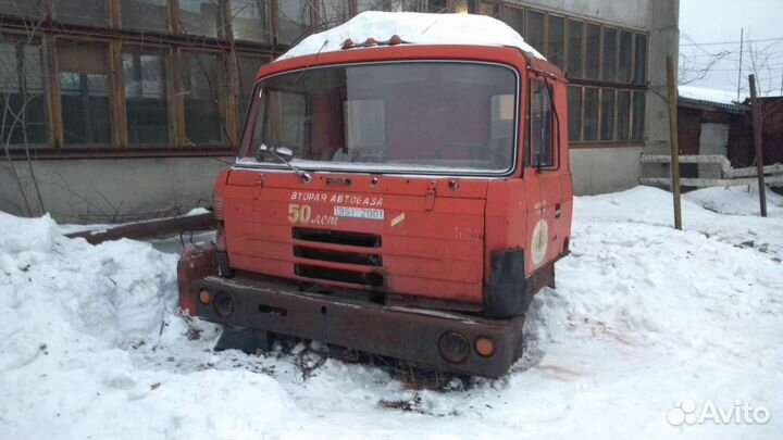 Кабина Татра 815