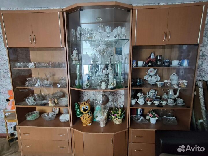 Стенка в гостиную бу