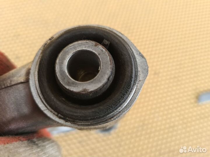 Рычаг задний левый Infiniti M37 Y51