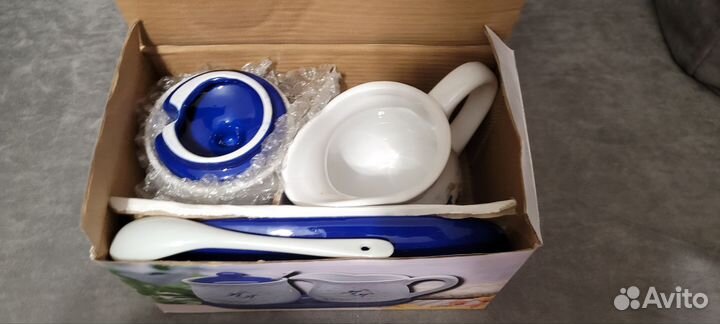 Набор молочник и сахарница