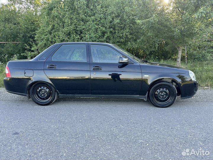 LADA Priora 1.6 МТ, 2014, 300 000 км