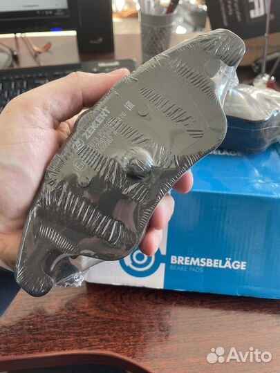 Тормозные колодки перед на Mercedes W204 W212