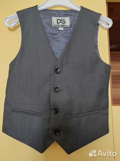 Школьный костюм для мальчика 122 серый