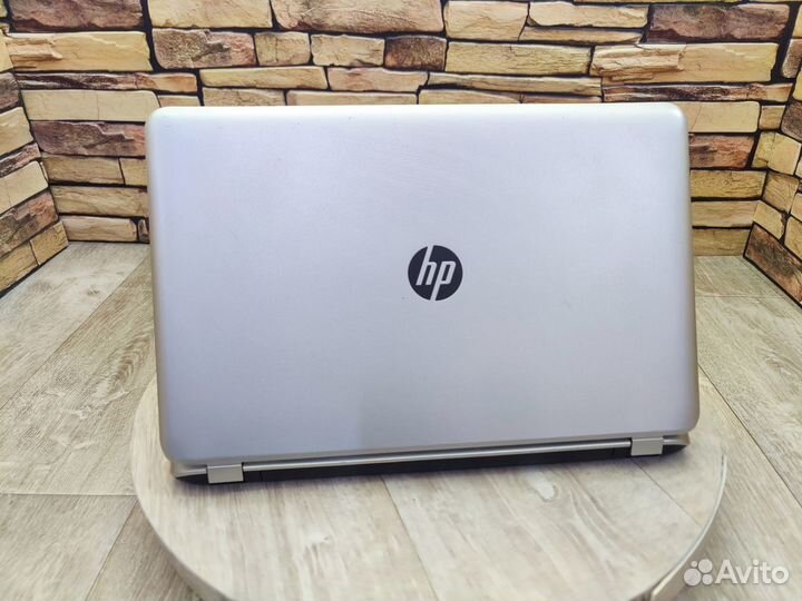 HP Pavilion 17(i5-4/RAM-8/SSD-256/GeForce-2/17,3