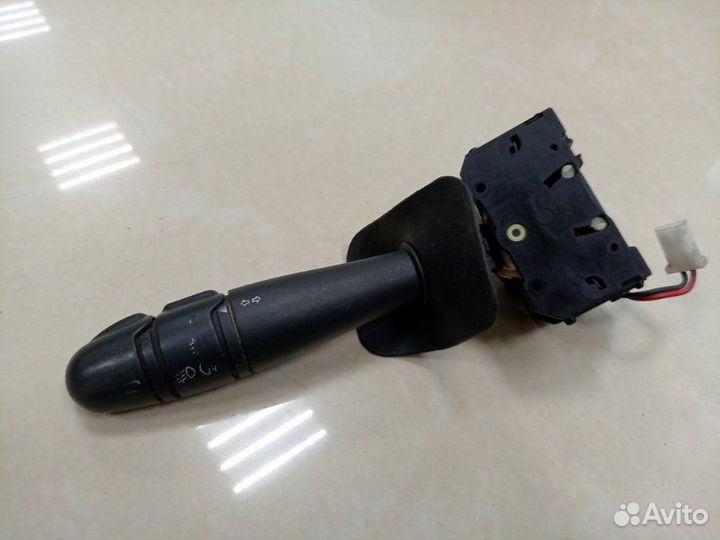 Подрулевой переключатель поворотов Renault Symbol