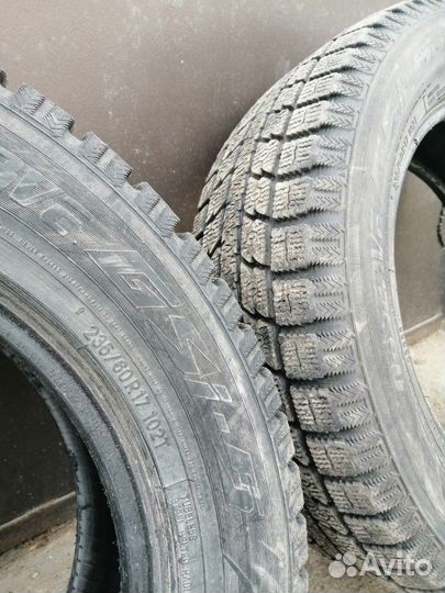 Toyo Observe GSi-5 235/60 R17 102T