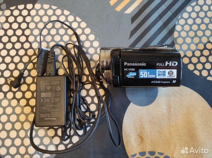 Видеокамера Panasonic HC V500