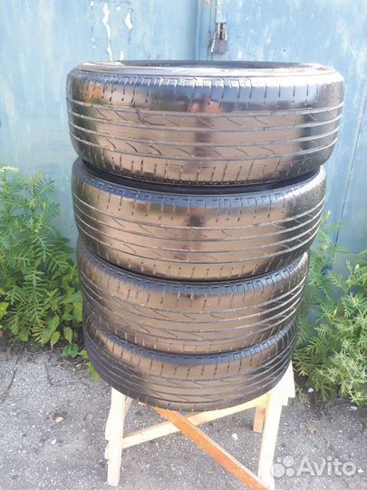 Bridgestone Dueler H/P Sport 215/65 R17 99V