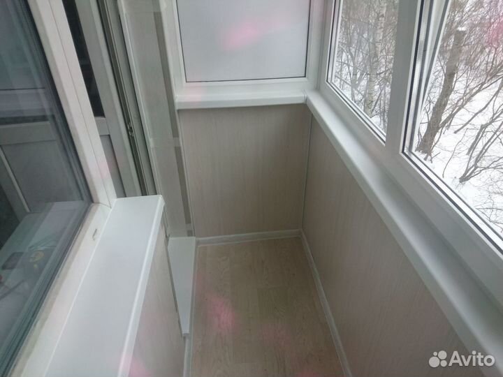 Балконы-остекление, отделка, мебель