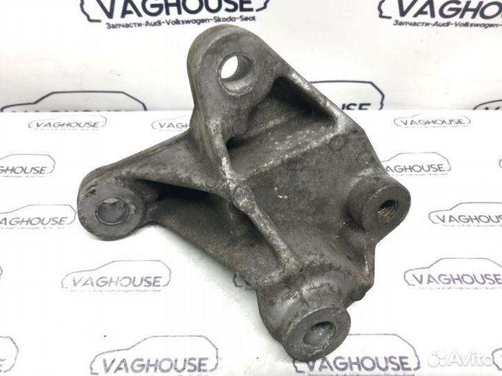 Кронштейн кпп Ford Focus MK 1 1.8 2002