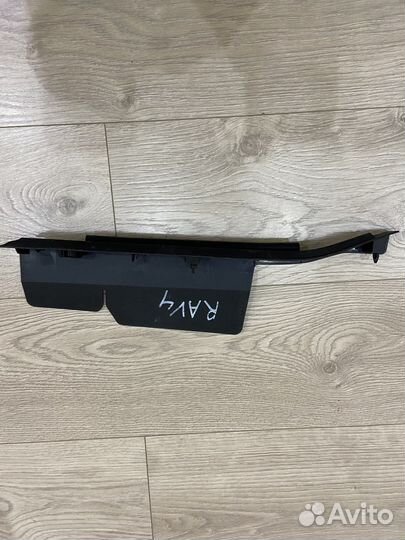 Пыльник крыла верхний левый