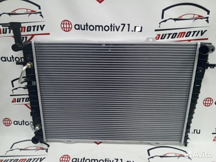 Радиатор охлаждения KIA sportage